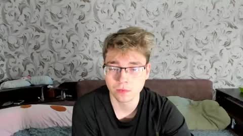 Ethan online show from May 26, 2026, 3:46 am