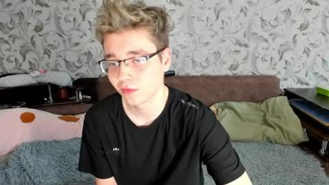 Ethan online show from May 29, 2026, 5:27 am