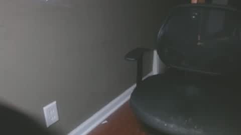 Snapshot of zerozero5555 chatting on February 20, 2025, 12:30 am bambi cumslut online show from February 20, 2025, 12:30 am