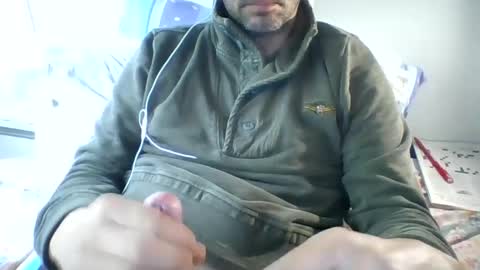 zeus online show from March 8, 2025, 10:54 am