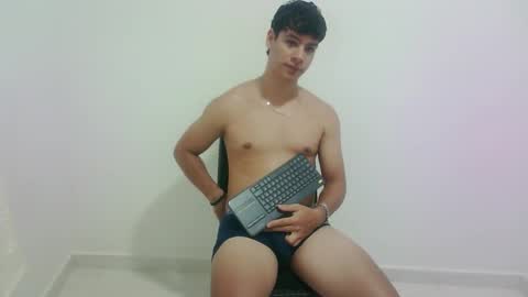 Snapshot of zeus_183 chatting on September 17, 2025, 12:56 am zeus_183 online show from September 17, 2025, 12:56 am