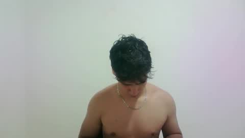 Snapshot of zeus_183 chatting on October 16, 2025, 3:40 am zeus_183 online show from October 16, 2025, 3:40 am