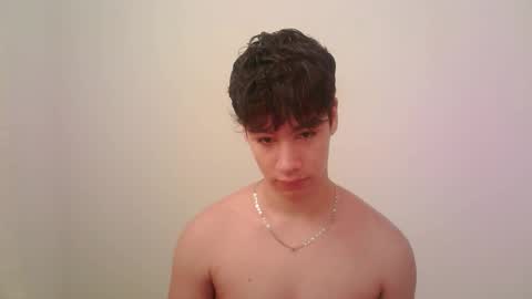 Snapshot of zeus_183 chatting on November 9, 2025, 4:05 pm zeus_183 online show from November 9, 2025, 4:05 pm