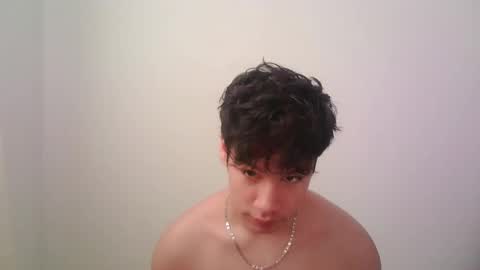 Snapshot of zeus_183 chatting on November 13, 2025, 2:05 pm zeus_183 online show from November 13, 2025, 2:05 pm