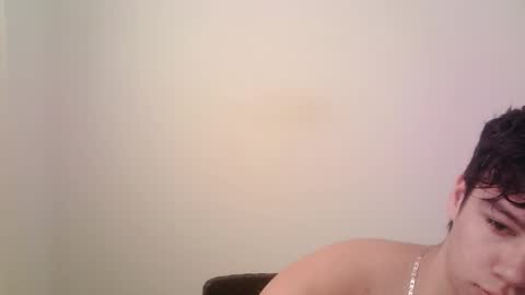 Snapshot of zeus_183 chatting on November 16, 2025, 12:44 pm zeus_183 online show from November 16, 2025, 12:44 pm