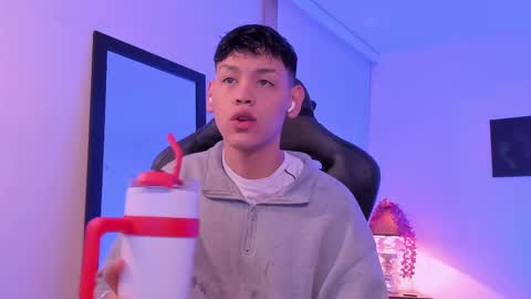 Snapshot of zeus_blaze chatting on September 27, 2025, 8:41 am zeus_blaze online show from September 27, 2025, 8:41 am