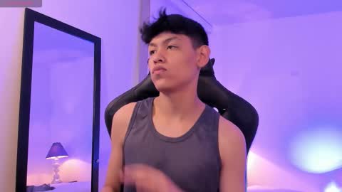 Snapshot of zeus_blaze chatting on November 3, 2025, 7:26 pm zeus_blaze online show from November 3, 2025, 7:26 pm