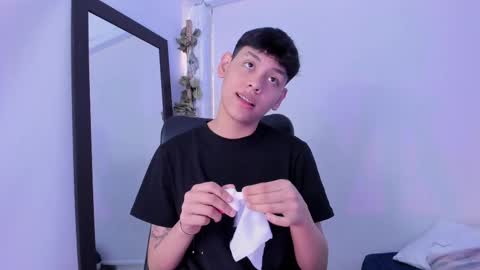 Snapshot of zeus_blaze chatting on November 15, 2025, 4:03 pm zeus_blaze online show from November 15, 2025, 4:03 pm