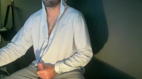 Snapshot of zeusdelicious chatting on July 13, 2026, 9:39 pm zeusdelicious online show from July 13, 2026, 9:39 pm