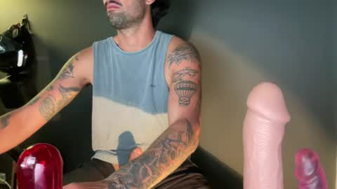 Snapshot of zeusdelicious chatting on July 23, 2026, 12:46 am zeusdelicious online show from July 23, 2026, 12:46 am