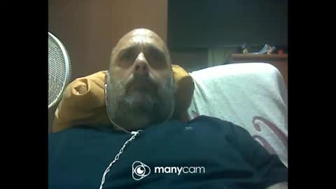 Snapshot of zeusdioss chatting on May 15, 2026, 2:18 am zeusdioss online show from May 15, 2026, 2:18 am