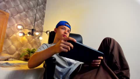 zeus online show from January 6, 2025, 5:49 pm