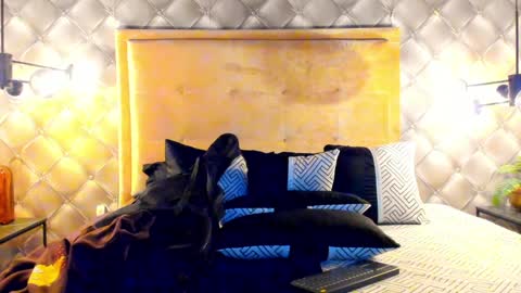 zeus online show from January 14, 2025, 7:11 pm