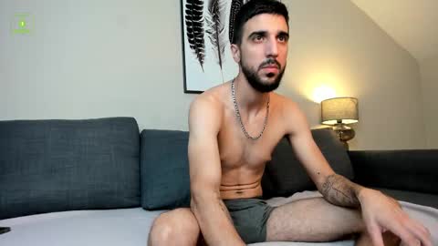 ZEYN online show from September 16, 2025, 5:19 am