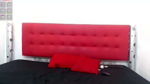 ZHAMIRA  ANDRES online show from February 8, 2025, 9:15 pm