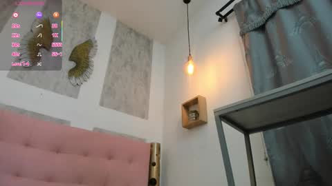 ZHAMIRA  ANDRES online show from November 20, 2025, 8:30 pm