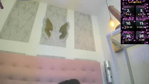 ZHAMIRA  ANDRES online show from April 13, 2026, 11:32 pm