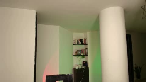 Zhara online show from November 10, 2025, 11:09 am