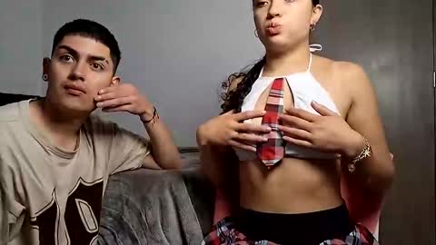 Snapshot of zhara_and_logan chatting on February 4, 2026, 12:11 pm Zhara and logan online show from February 4, 2026, 12:11 pm