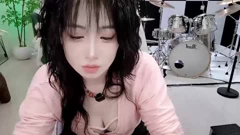 Snapshot of zhen0 chatting on October 2, 2025, 8:27 pm zhen online show from October 2, 2025, 8:27 pm