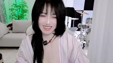 Snapshot of zhen0 chatting on November 7, 2025, 4:29 pm zhen online show from November 7, 2025, 4:29 pm