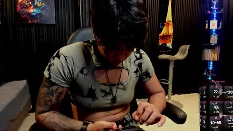 zhoestrong online show from September 28, 2025, 10:26 pm