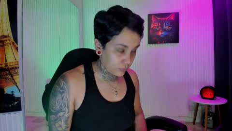 zhoestrong online show from May 17, 2026, 10:17 pm