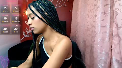 Zia Green online show from December 10, 2024, 2:50 pm