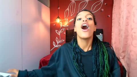 Zia Green online show from January 7, 2025, 3:23 pm