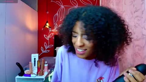 Zia Green online show from March 11, 2025, 3:02 pm