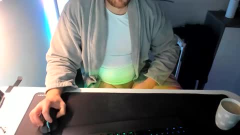 ziemlichflutschig online show from December 14, 2024, 6:24 am