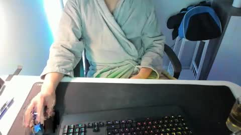 ziemlichflutschig online show from January 3, 2025, 11:44 pm