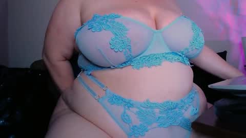 zinacorleone online show from March 29, 2026, 8:20 pm