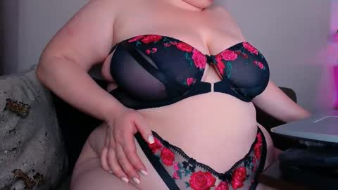Snapshot of zinacorleone chatting on May 22, 2026, 9:20 pm zinacorleone online show from May 22, 2026, 9:20 pm