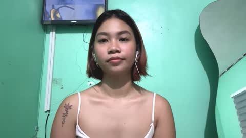 Snapshot of zinahiga chatting on December 17, 2025, 2:12 pm Mia online show from December 17, 2025, 2:12 pm