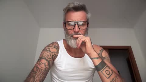 zkopa69 online show from October 20, 2025, 6:47 am