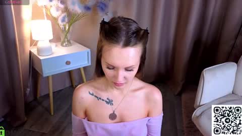 Zlata  Mon Tue Thu Fri Sun Sa GMT 3 0000pm - 0600pm  online show from July 25, 2026, 9:07 am