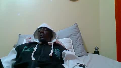 Snapshot of zlatann2012 chatting on January 15, 2026, 8:12 pm Zlatann2012 online show from January 15, 2026, 8:12 pm