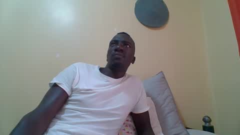 Snapshot of zlatann2012 chatting on January 16, 2026, 12:09 pm Zlatann2012 online show from January 16, 2026, 12:09 pm