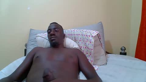 Snapshot of zlatann2012 chatting on February 1, 2026, 9:52 am Zlatann2012 online show from February 1, 2026, 9:52 am