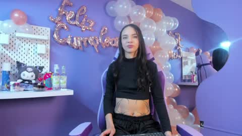 Zoe online show from April 12, 2026, 4:17 am