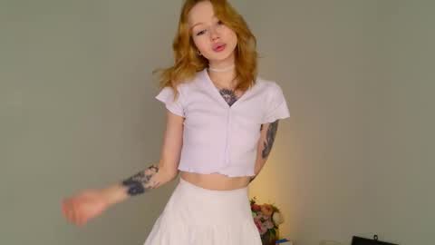 Snapshot of zoe__page chatting on January 10, 2026, 8:43 pm Im Zoe online show from January 10, 2026, 8:43 pm