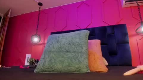 zoe_blosson online show from June 27, 2026, 6:46 pm