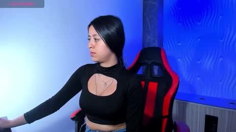 Z O E online show from November 20, 2025, 7:46 pm