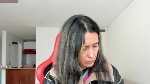 ZOE online show from July 27, 2026, 7:32 pm