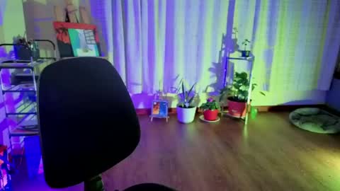 ZOE online show from April 16, 2026, 3:40 am