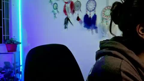 Snapshot of zoe_khall chatting on July 10, 2026, 1:21 am ZOE online show from July 10, 2026, 1:21 am