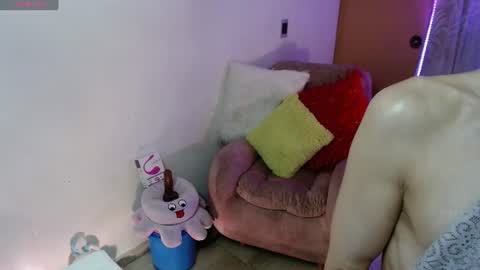 Snapshot of zoe_life30 chatting on June 14, 2026, 3:19 am Zoe online show from June 14, 2026, 3:19 am