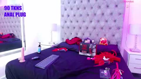 zoe  online show from July 4, 2026, 8:09 am
