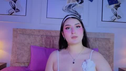 zoe_moon__ online show from July 8, 2026, 11:37 am